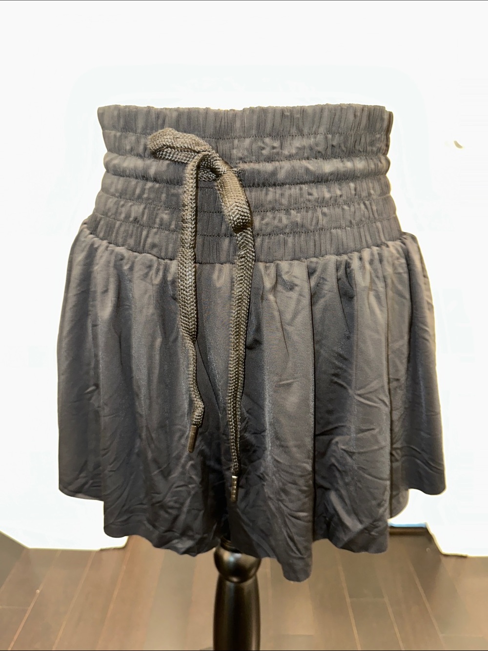 Blaosn Elegant Black High Waist Flowy Women's Shorts with Under Shorts. NWOT